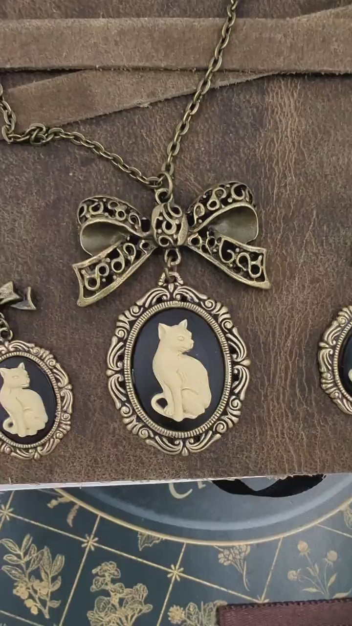 Vintage Cat Cameo Necklace and Earring Set, Cat Jewelry